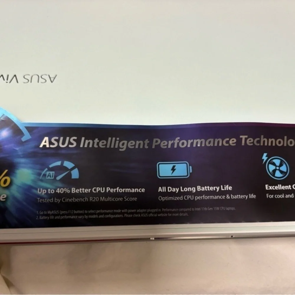 COPY - Asus vivobook S15 dream white in pristine condition - Picture 7 of 9